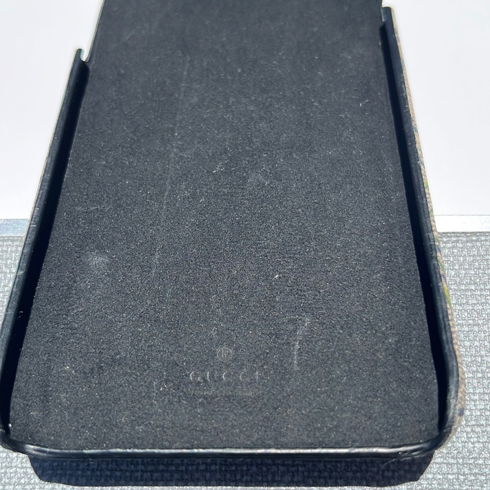 Authentic Gucci GG Blooms iPhone 6/6s Case - Picture 6 of 16